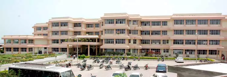 campus Guru Nanak Dev Dental College and Research Institute