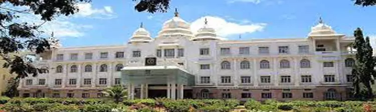 campus Sri Devaraj URS Medical College