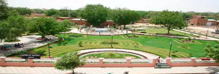 campus Sardar Patel Medical College