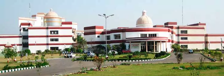 campus Swami Devi Dyal Hospital & Dental College