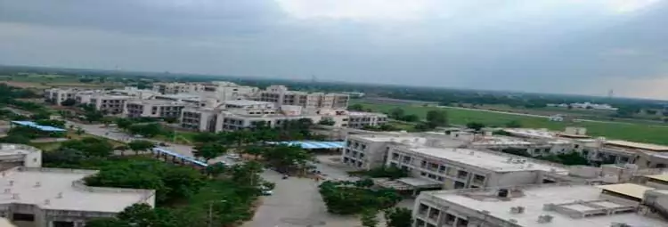 campus GMERS Medical College