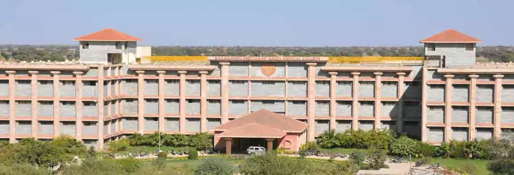 Ruxmaniben Deepchand Gardi Medical College