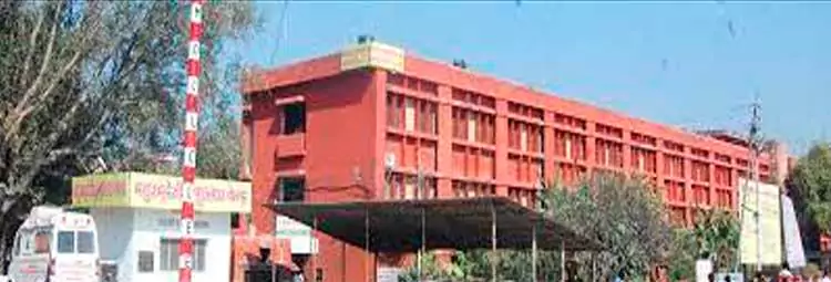 Maharani Laxmi Bai Medical College