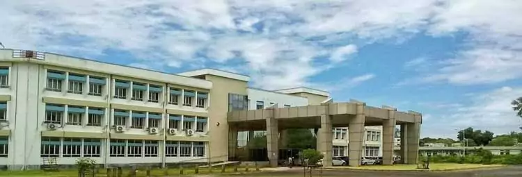 College of Medicine and JNM Hospital