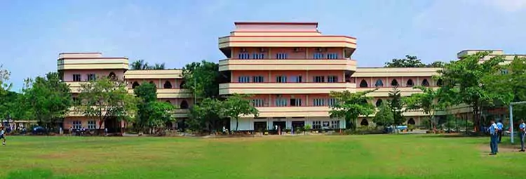 campus Chinmaya Vidyalaya Vaduthala